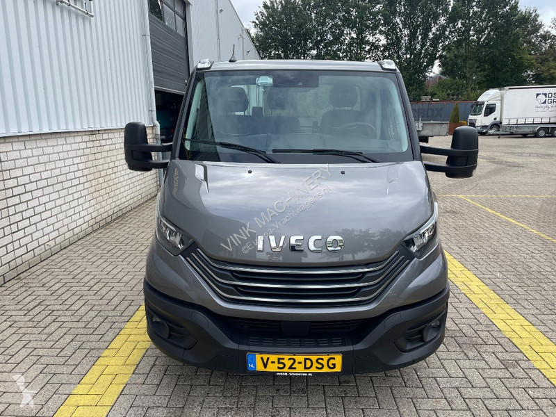 Iveco 21 40C van