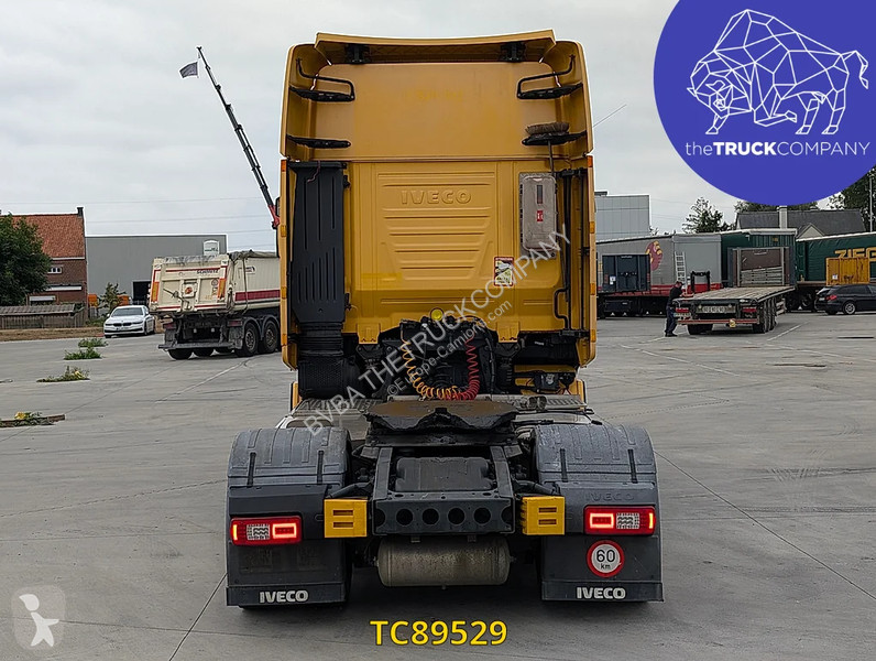Tracteur Iveco 440 S46