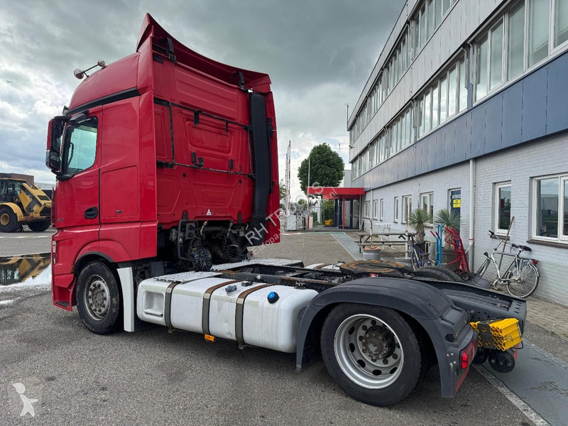 جرار Mercedes ACTROS 1845 4X2 EURO 6 MEGA - RHD