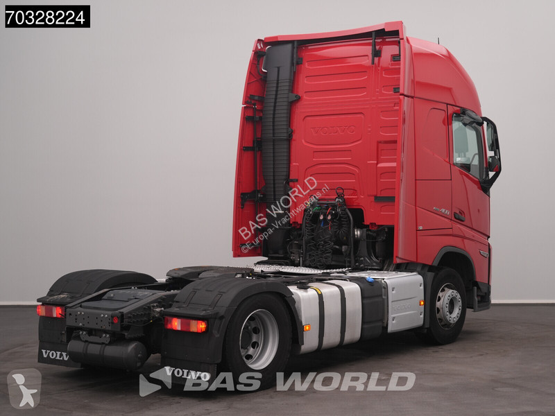 Cap tractor Volvo FH 460 4X2 XL 2x Tanks Navi ACC