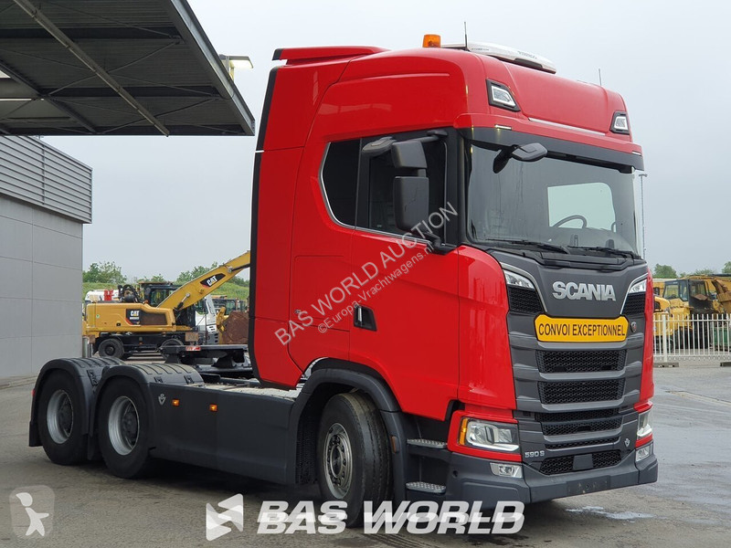 Tracteur Scania 590