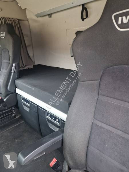 Cabeza tractora Iveco