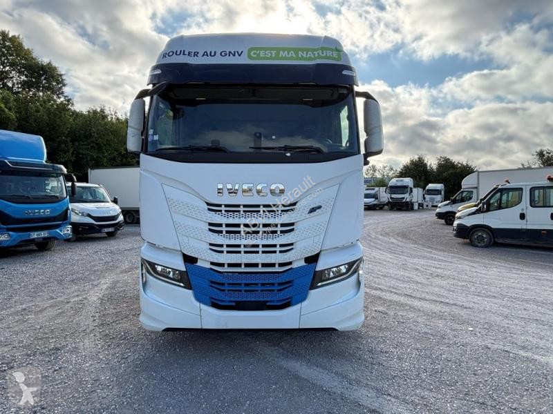 Cabeza tractora Iveco LNG