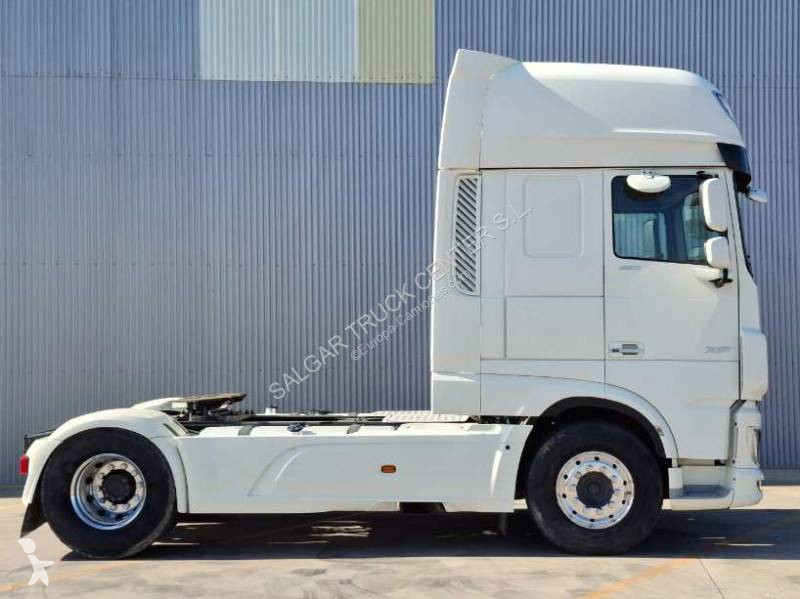 Cabeza tractora DAF