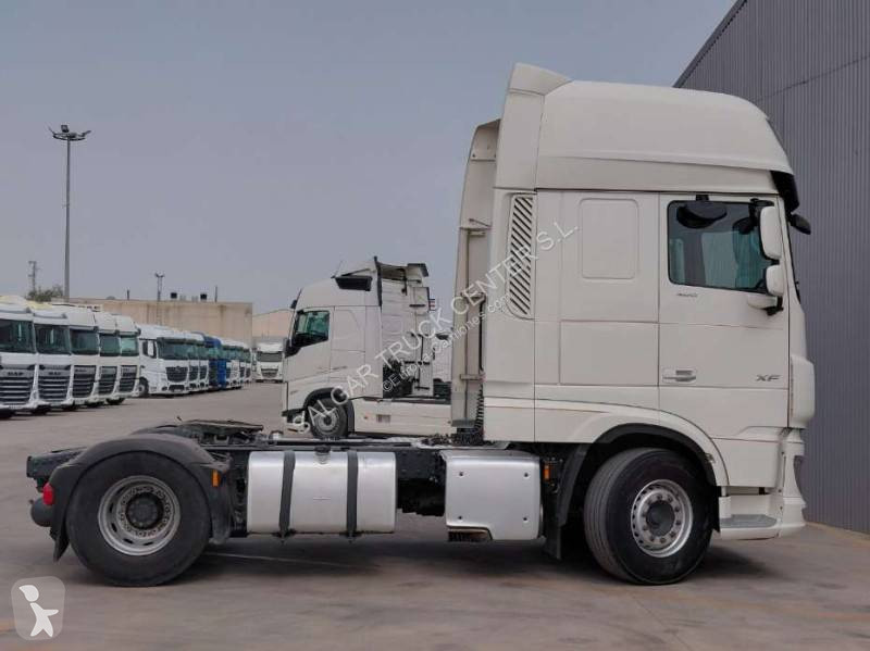 Cabeza tractora DAF