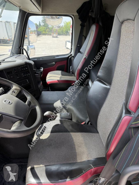 Tracteur Volvo 500