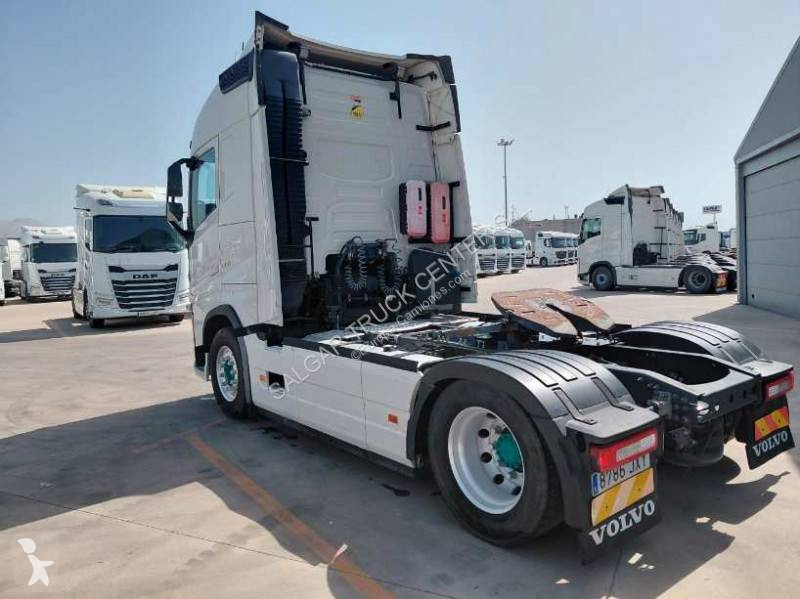 Cabeza tractora Volvo