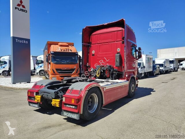 Tratores Scania - 560