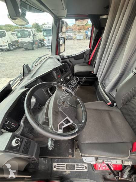 Cabeza tractora Renault