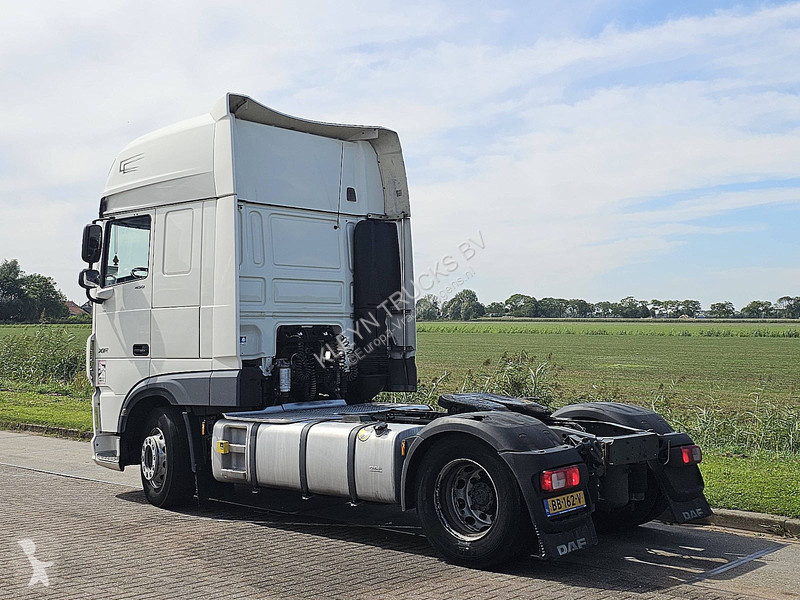 Tracteur DAF 450