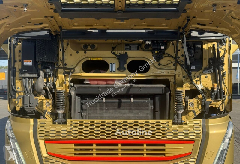 Trekker Volvo 638 FH Electric 6x4 / Swiss-Vehicle