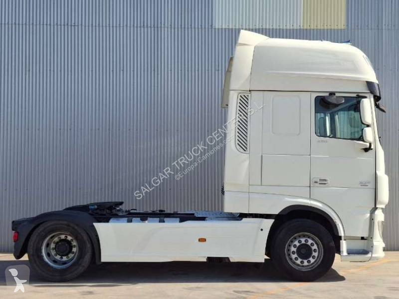 Cabeza tractora DAF