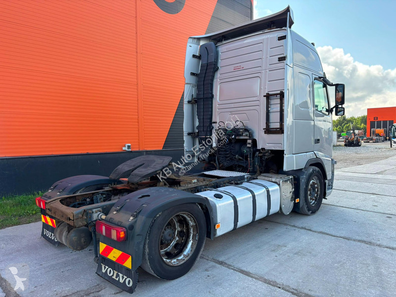 Cabeza tractora Volvo 400 4x2 GLOBE XL