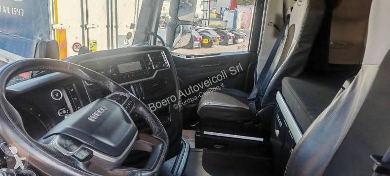 Cabeza tractora Iveco