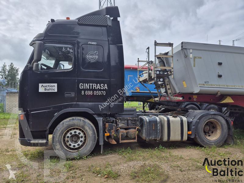 Cabeza tractora Volvo 440