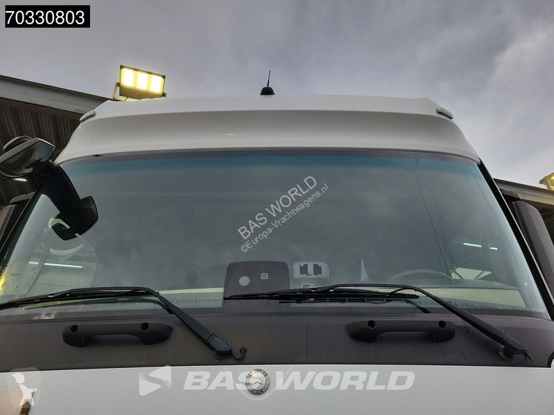 Trekker Mercedes 1843 4X2 BigSpace NL-Truck...