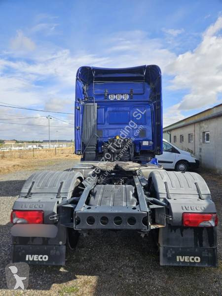 Cabeza tractora Iveco