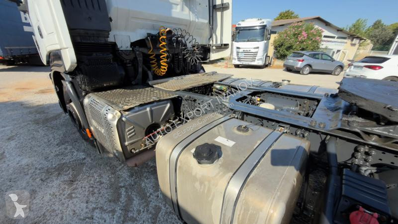 Trekker Iveco 460 Hi-Way