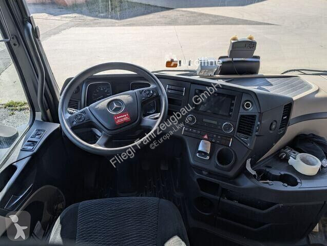 Cabeza tractora Mercedes 1851 LSnRL