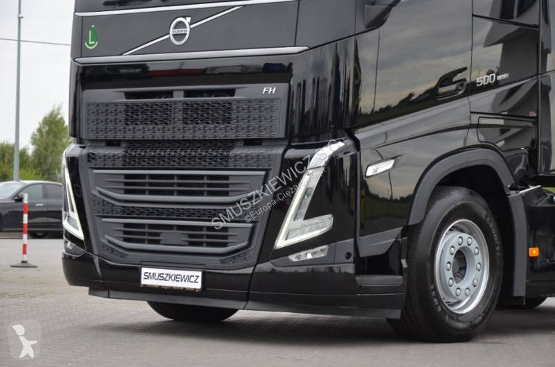 Тягач Volvo