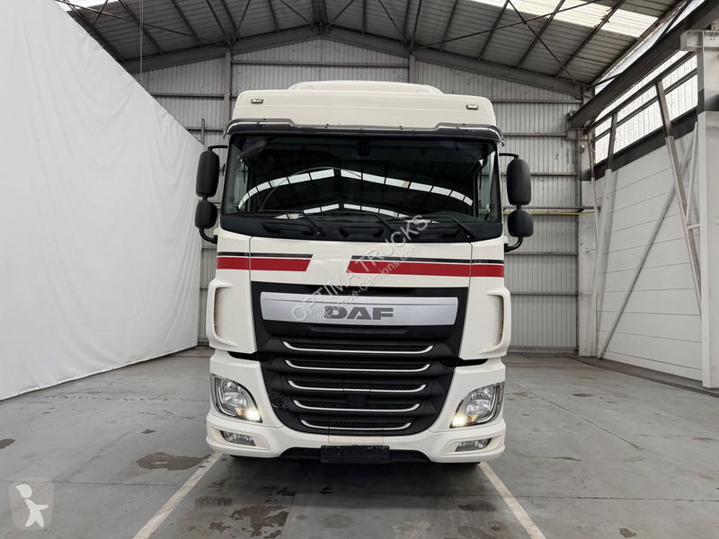 Cabeza tractora DAF 106440 Spacecab