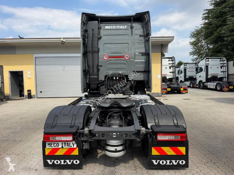 Cabeza tractora Volvo