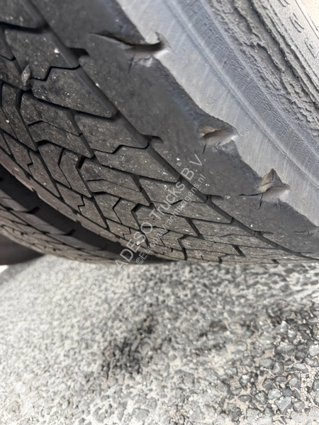 Cabeza tractora Iveco 480 AS, Retarder