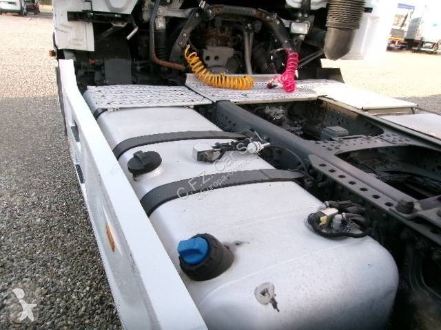 Cabeza tractora Mercedes 1843 LS