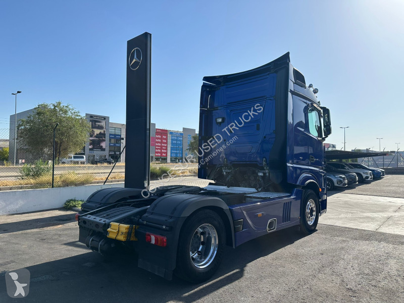 Cabeza tractora Mercedes  1851 LS