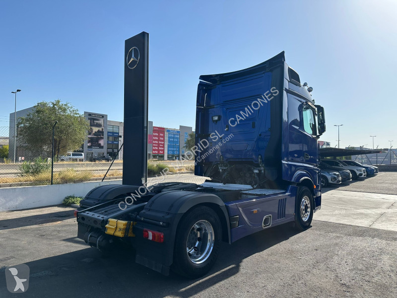 Cabeza tractora Mercedes  1851 LS