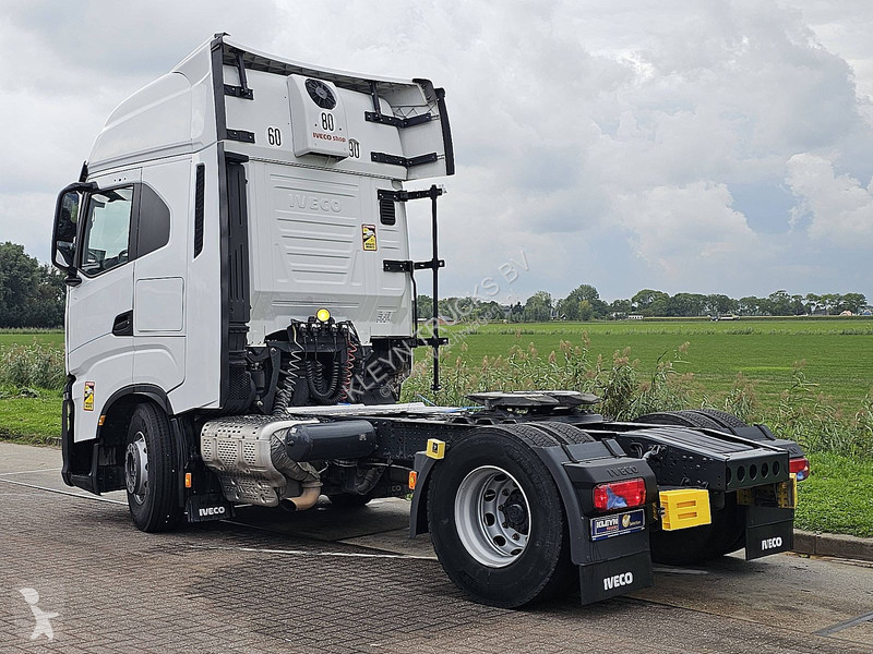 Tahač Iveco AS440S48