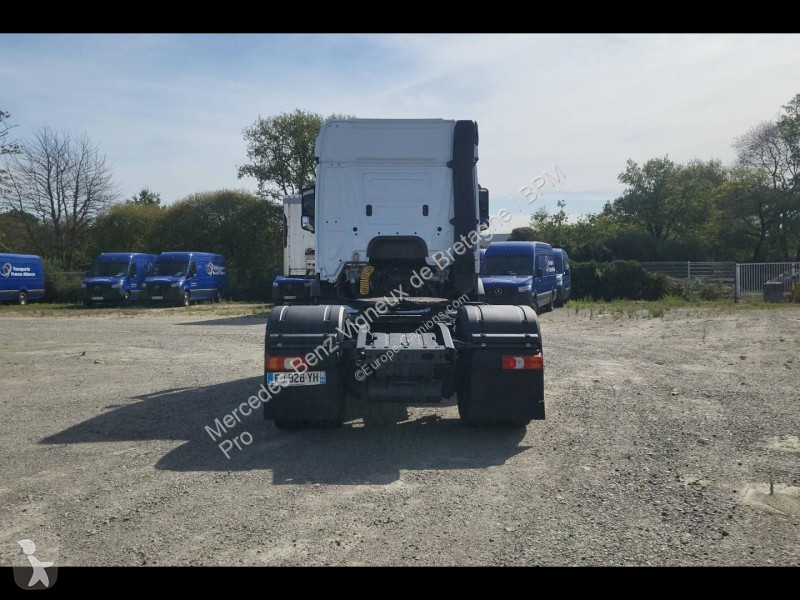 Cabeza tractora Mercedes II 1842 StreamSpace...