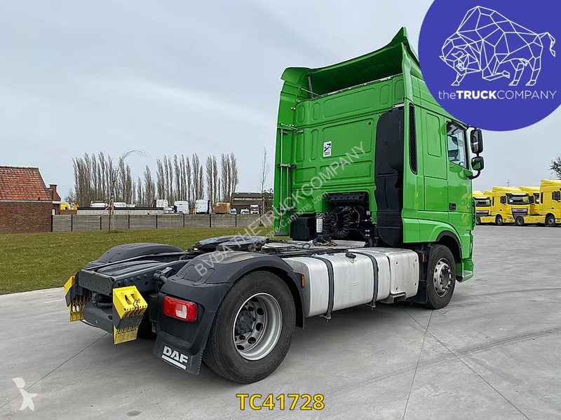 Nyergesvontató DAF 480