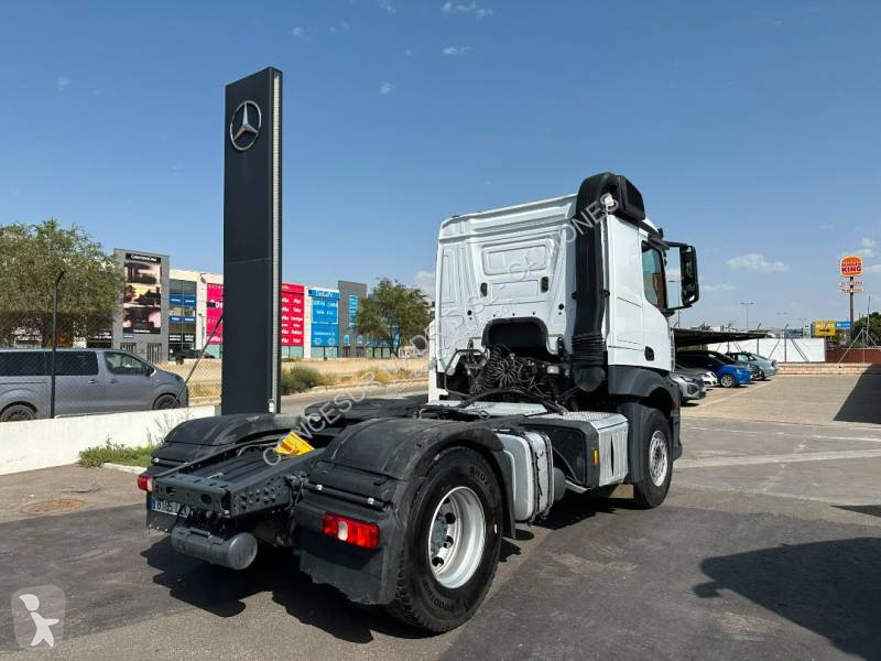Cabeza tractora Mercedes 1845 LS