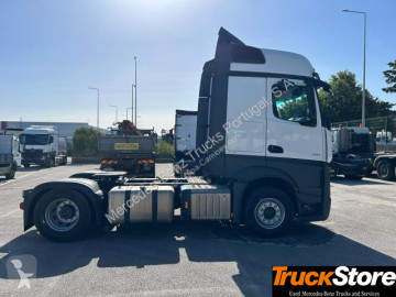 Cabeza tractora Mercedes Actros 1851