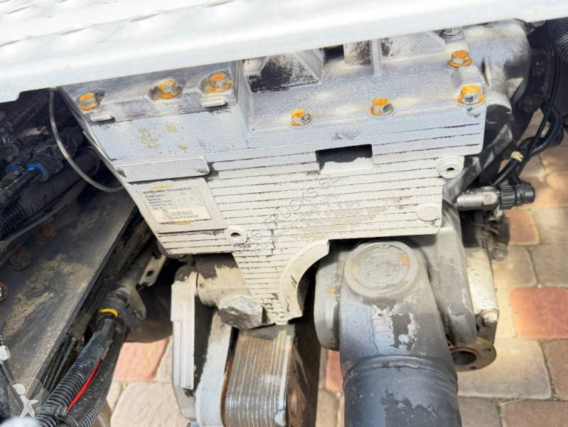 Cabeza tractora Renault 480