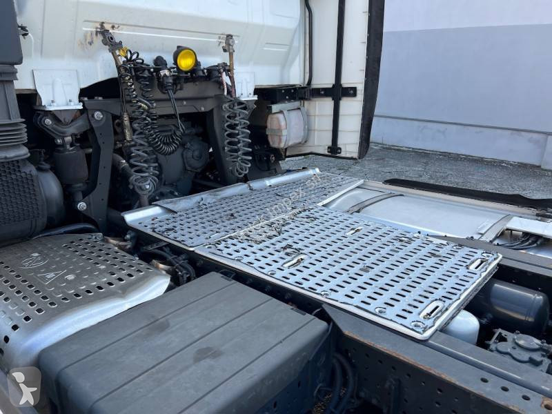 Cabeza tractora Iveco 490