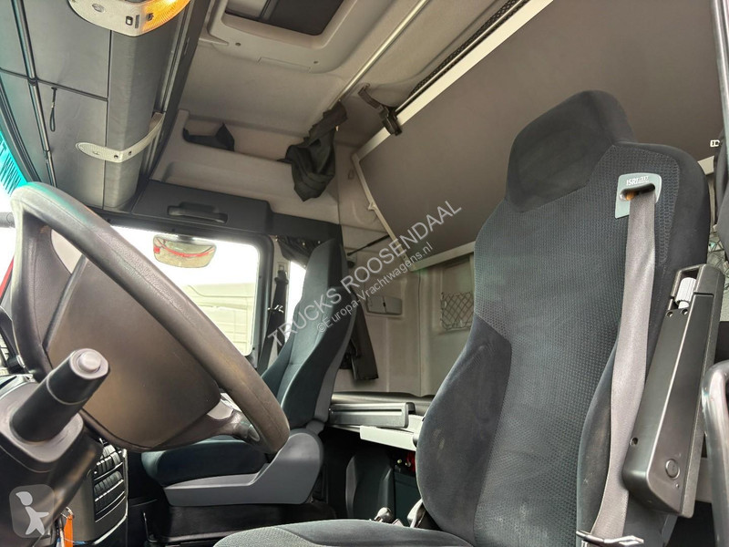 Tahač MAN TGX + RETARDER + EURO 6 + 3x STOCK