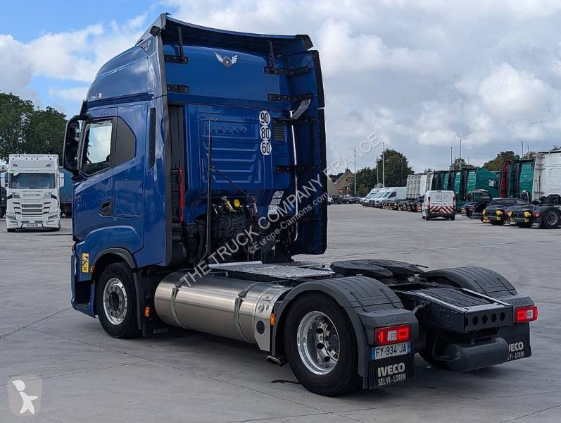 Cabeza tractora Iveco 460 GNL