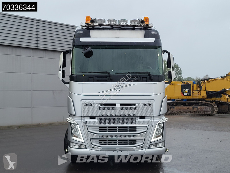 Tahač Volvo FH 460 4X2 Globe Alcoa's Leder