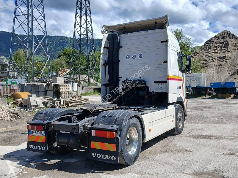 Tahač Volvo 500
