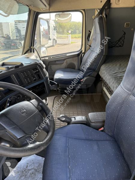 Tahač Volvo 400