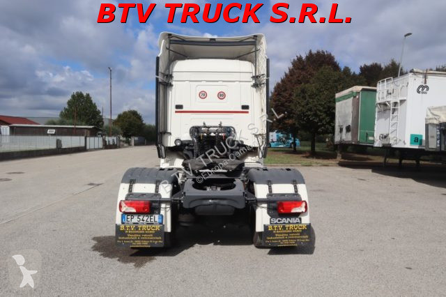 Nyergesvontató Scania DA