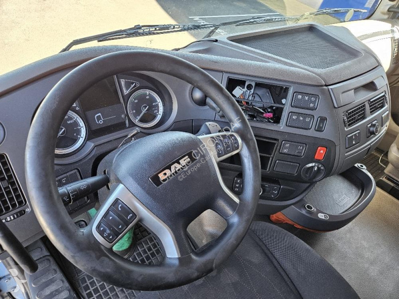 Tahač DAF 480
