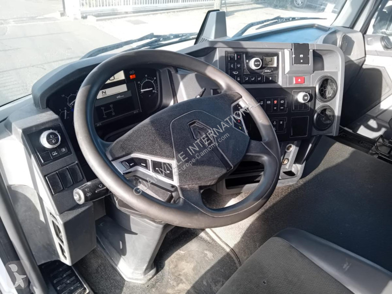 Tahač Renault 430