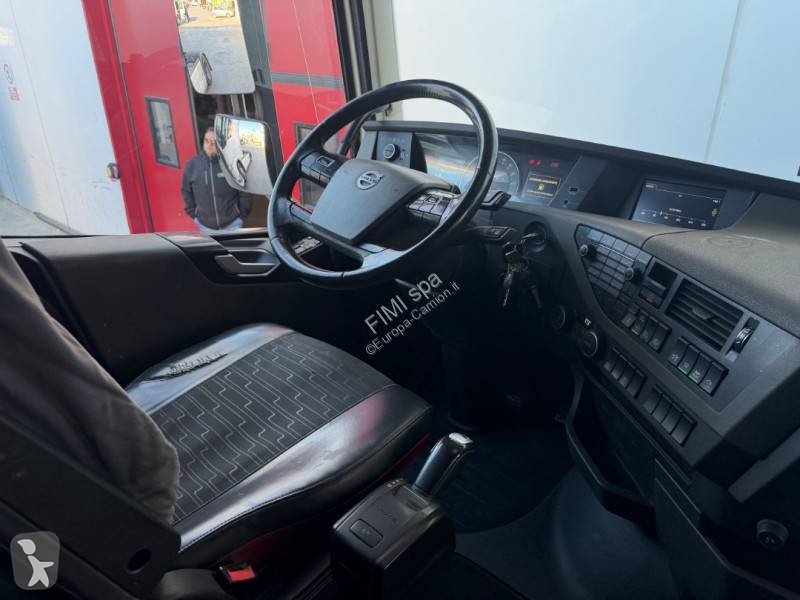 Cabeza tractora Volvo 500 Globetrotter