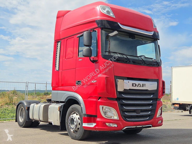 Nyergesvontató DAF 480