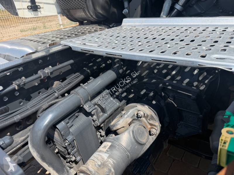 Cabeza tractora Iveco 490