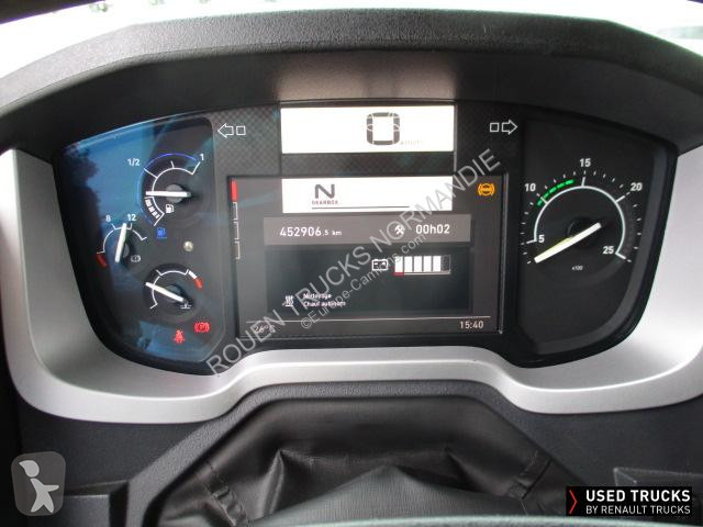 Nyergesvontató Renault