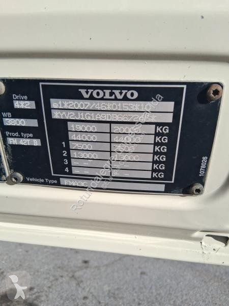 Nyergesvontató Volvo 450 Pintura nova